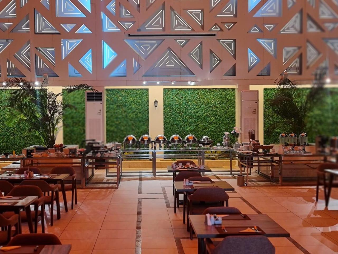 Sarwat Park Hotel Riyadh - Diplomatic Quarter Ngoại thất bức ảnh